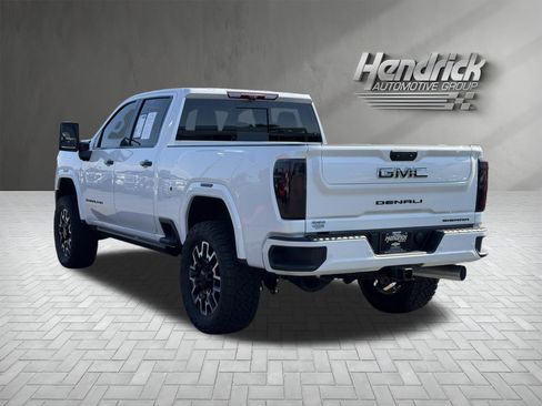 Used 2025 GMC Sierra 2500 Denali Ultimate AWD/4WD image 8