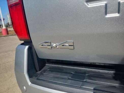 Certified 2025 Toyota Tacoma SR5 image 5