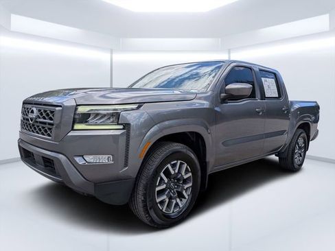 Used 2024 Nissan Frontier SL RWD image 7