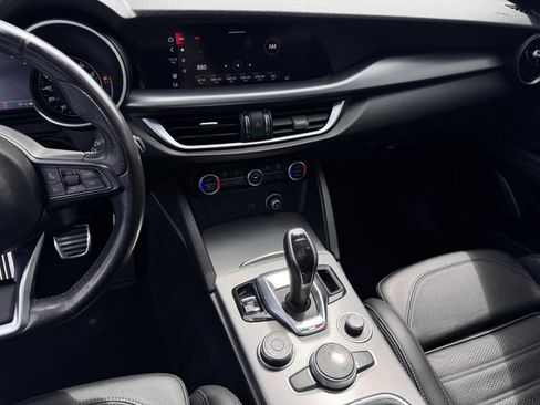 Used 2021 Alfa Romeo Stelvio Ti Sport image 18