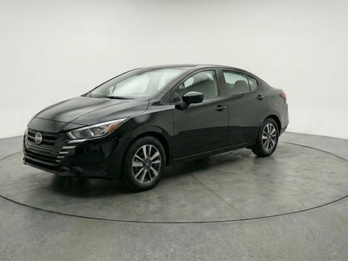 Used 2025 Nissan Versa SV FWD image 3