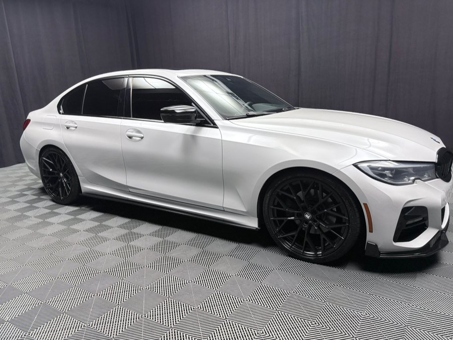 Used 2021 BMW 330i xDrive  w/ M-Sport Package w/ M Sport Package AWD/4WD image 15