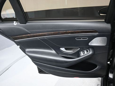 Used 2020 Mercedes-Benz S 450 4MATIC Sedan image 32