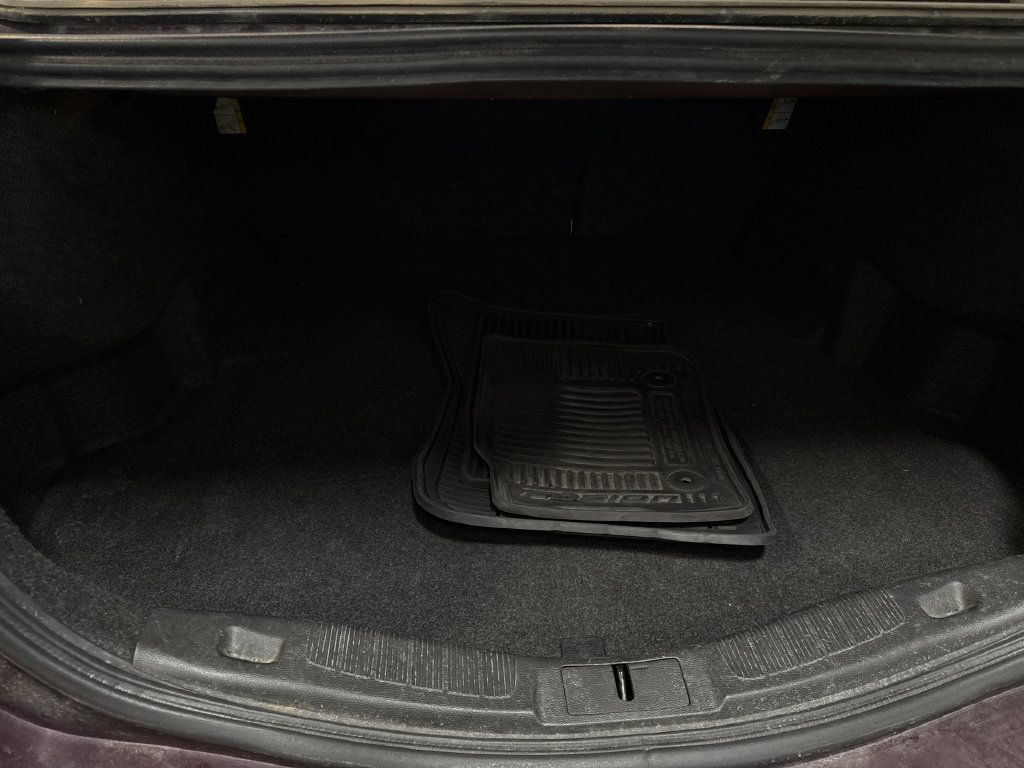 Used 2013 Ford Fusion SE FWD image 12