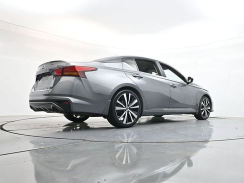 Used 2020 Nissan Altima 2.5 SR FWD image 48