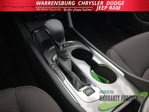 Used 2024 Chevrolet Malibu LT FWD image 25
