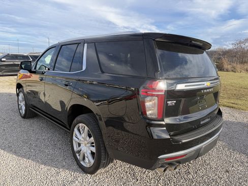 Used 2024 Chevrolet Tahoe High Country w/ Premium Package image 4