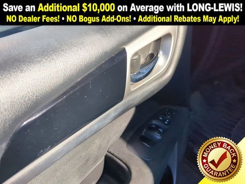 Used 2015 Nissan Pathfinder SV image 16