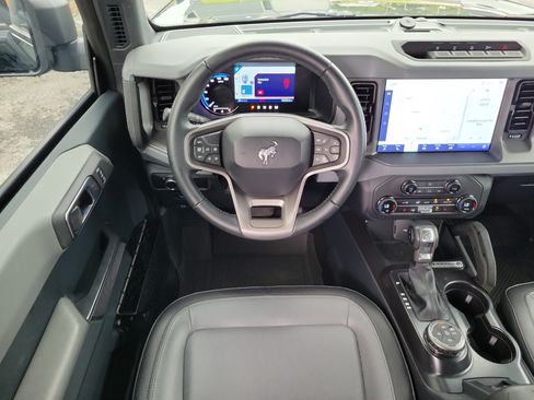 Used 2024 Ford Bronco Everglades AWD/4WD image 20