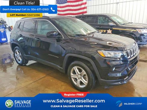 Used 2024 Jeep Compass Latitude AWD/4WD image 5