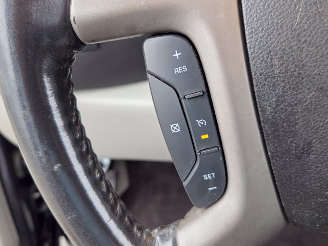 Used 2011 Chevrolet Silverado 2500 LT AWD/4WD image 24