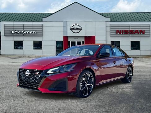 New 2025 Nissan Altima 2.5 SR w/ SR Premium Package image 3