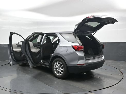 Used 2023 Chevrolet Equinox LS w/ LS Convenience Package FWD image 48