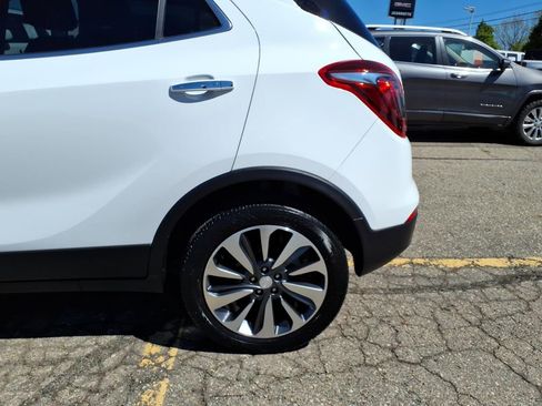 Used 2022 Buick Encore Preferred w/ Safety Package AWD/4WD image 23
