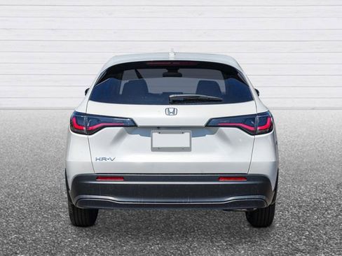 New 2026 Honda HR-V LX image 3