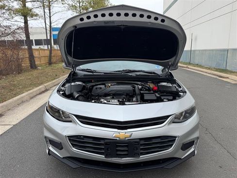 Used 2018 Chevrolet Malibu LT FWD image 19