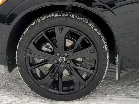 New 2026 Volvo XC60 B5 Ultra w/ Protection Package Premier image 13