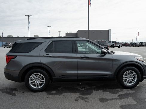 New 2026 Ford Explorer Active w/ Active Comfort Package image 11