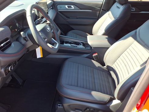 New 2026 Ford Explorer ST-Line image 3