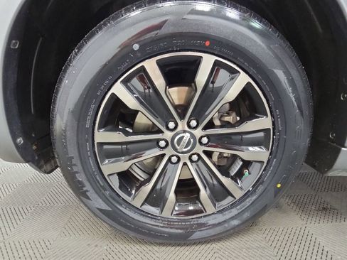 Used 2018 Nissan Armada Platinum w/ Captain Seat Package RWD image 50