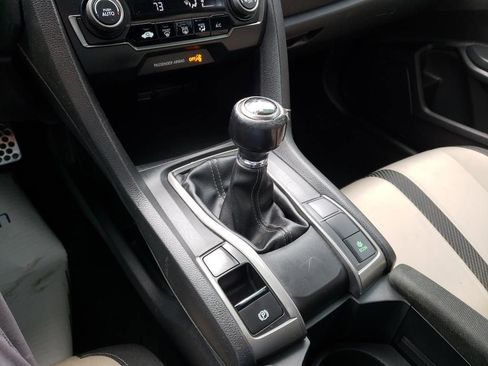 Used 2018 Honda Civic Sport image 27