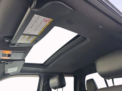 Used 2016 Ford F350 Lariat w/ Lariat Ultimate Package image 32