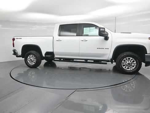 Used 2022 Chevrolet Silverado 2500 LT w/ All Star Edition image 26