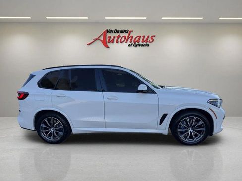 Used 2022 BMW X5 xDrive40i w/ M Sport Package AWD/4WD image 9
