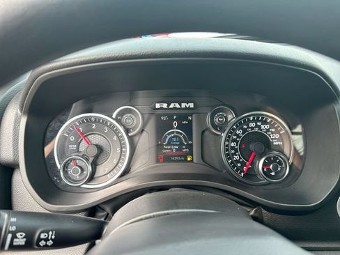 Used 2025 RAM 1500 Tradesman AWD/4WD image 13
