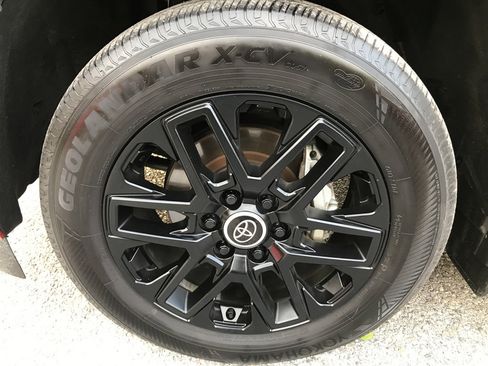 Certified 2024 Toyota Sequoia Limited image 12