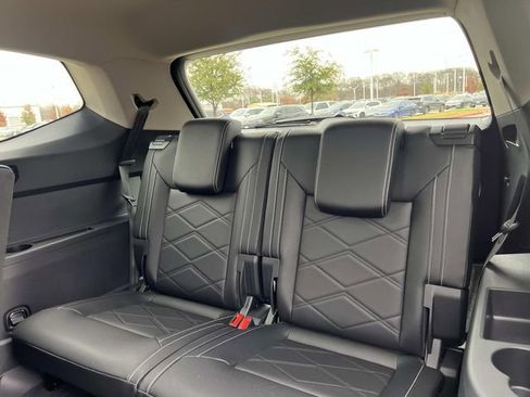 New 2026 Volkswagen Atlas SE FWD image 25