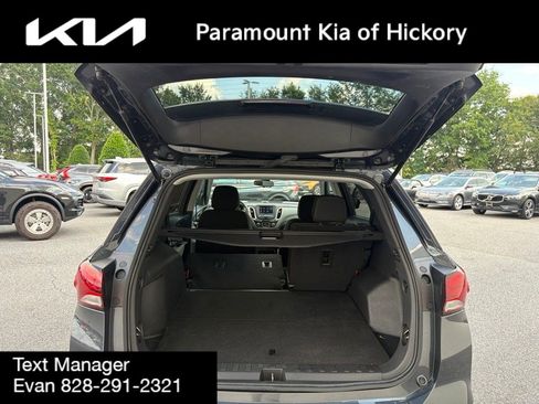 Used 2023 Chevrolet Equinox LT FWD image 10