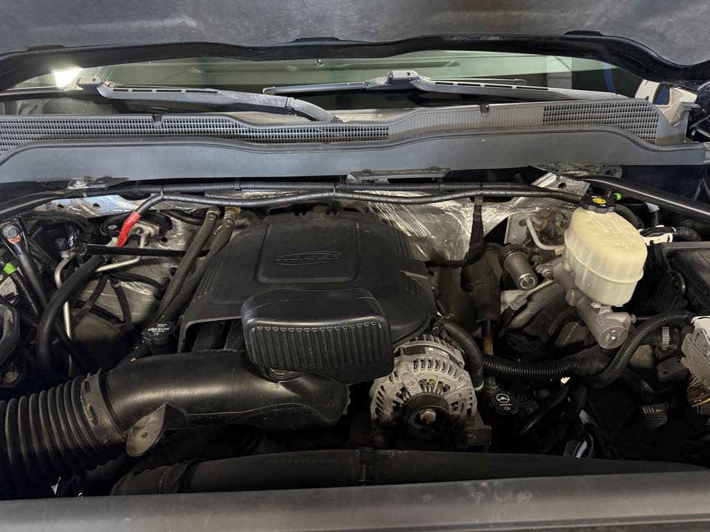 Used 2016 Chevrolet Silverado 2500 LT w/ Midnight Edition AWD/4WD image 9