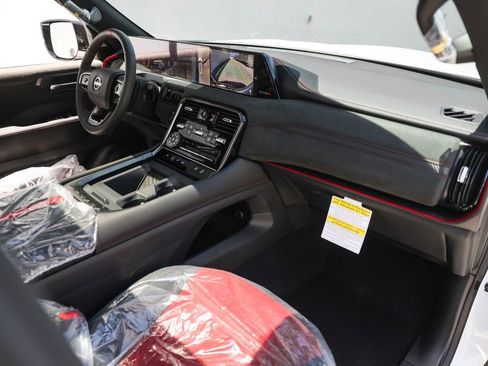 Used 2026 Nissan Armada NISMO AWD/4WD image 23
