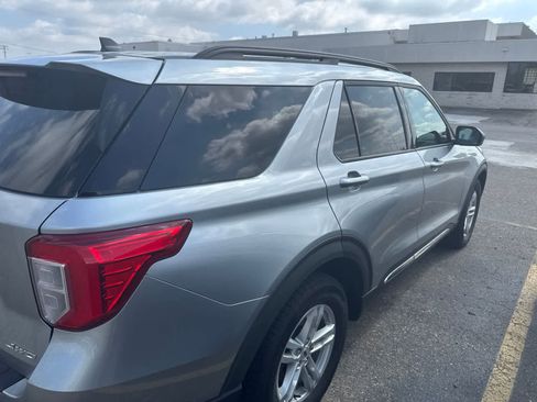 Used 2023 Ford Explorer XLT w/ Equipment Group 202A AWD/4WD image 12