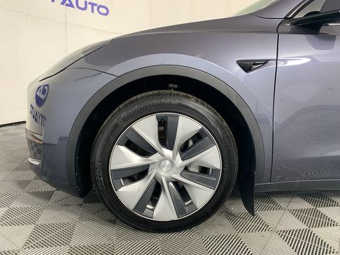 Used 2023 Tesla Model Y Long Range AWD/4WD image 11