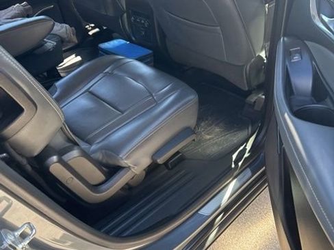 Used 2018 Buick Enclave Essence image 20