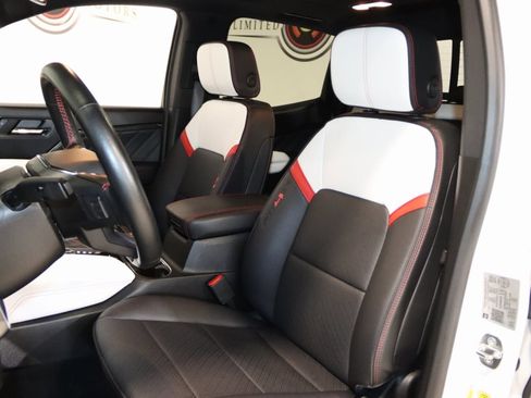 Used 2023 GMC Canyon AT4X image 38