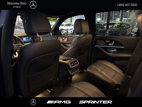 Used 2021 Mercedes-Benz GLS 450 4MATIC image 20