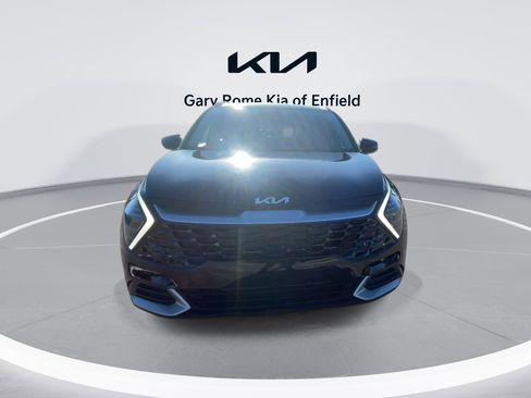 Used 2024 Kia Sportage EX image 3