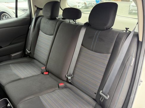 Used 2024 Nissan Leaf SV Plus FWD image 39