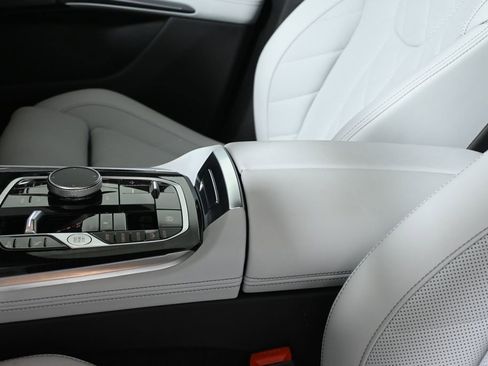 Certified 2025 BMW X5 xDrive40i w/ M Sport Package image 25