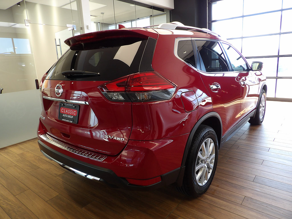 Used 2017 Nissan Rogue SV w/ SV Premium Package AWD/4WD image 6