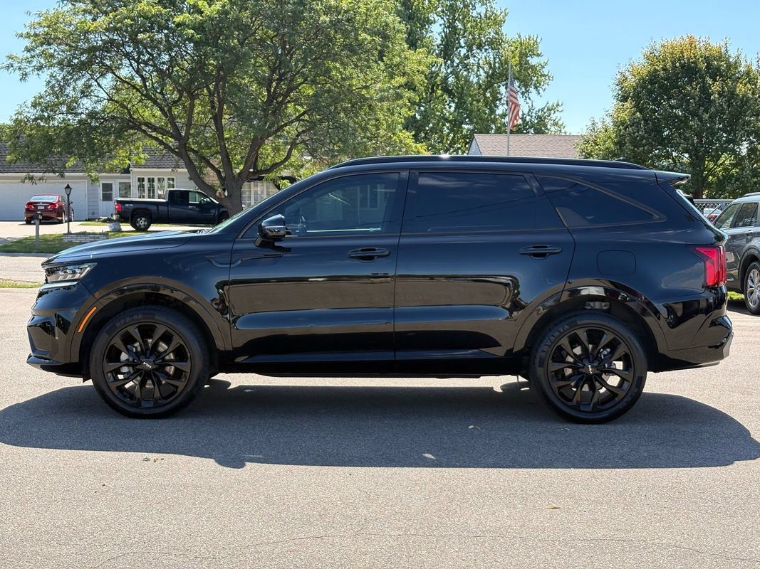 Used 2023 Kia Sorento SX AWD/4WD image 5
