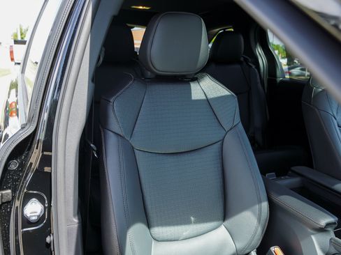 New 2026 Toyota Sienna XLE Woodland Edition AWD/4WD image 25