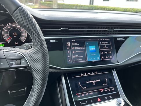 Used 2024 Audi SQ8 Premium Plus image 18