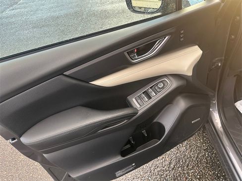 Used 2019 Subaru Ascent Limited w/ Popular Package #2A image 11