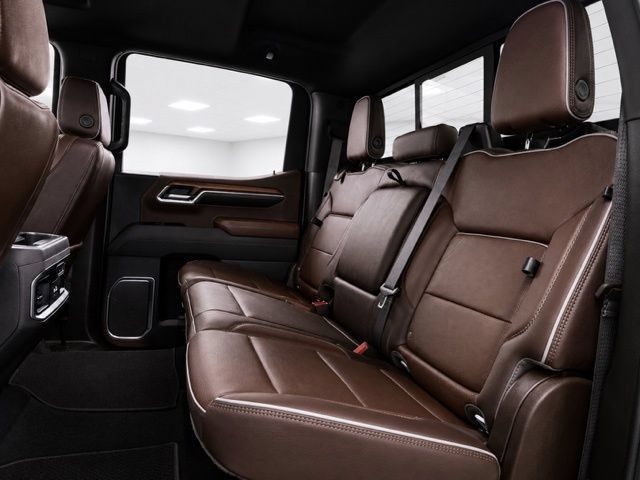 Used 2025 GMC Sierra 1500 Denali w/ Denali Reserve Package AWD/4WD image 23