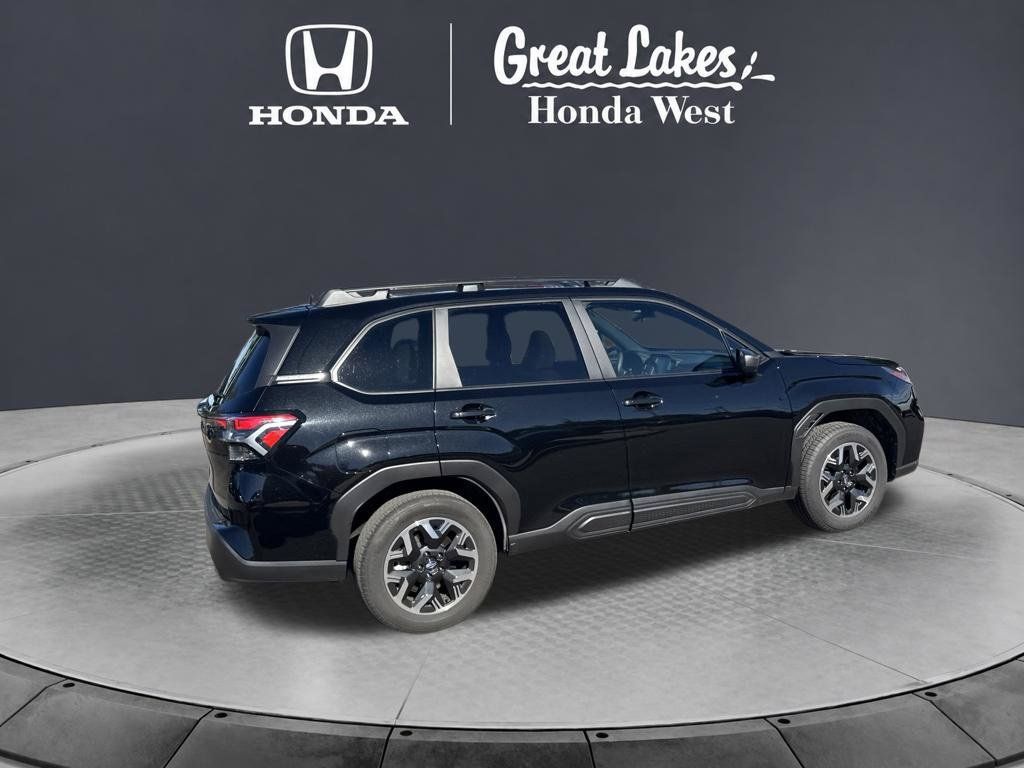 Used 2025 Subaru Forester Premium w/ Convenience Package #1 AWD/4WD image 8