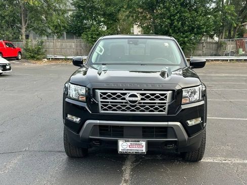 Used 2022 Nissan Frontier SV AWD/4WD image 2